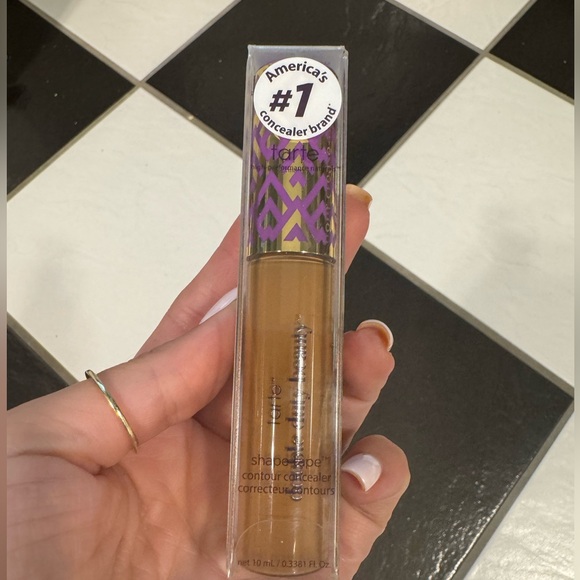TART 53G shape tape full-coverage concealer - Picture 2 of 4